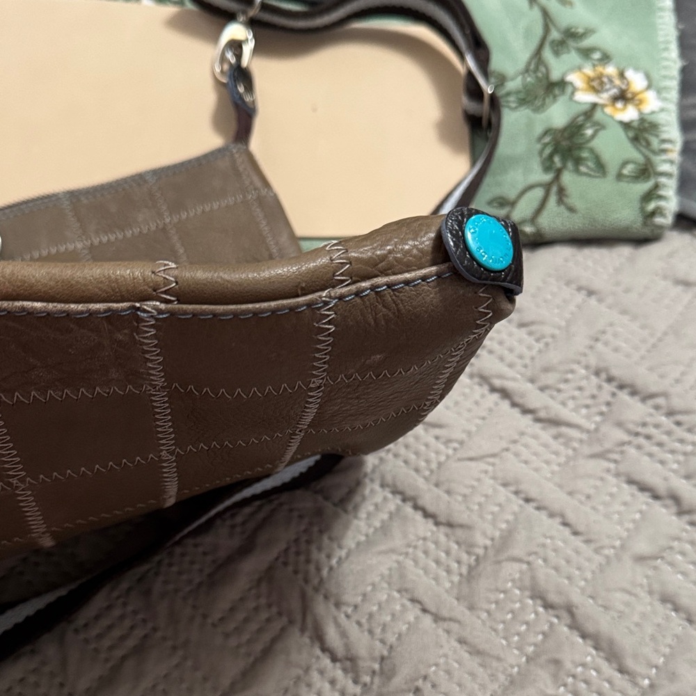 Gabs tote bag with Black Leather Strap with Blue Accent - Picture 14 of 16